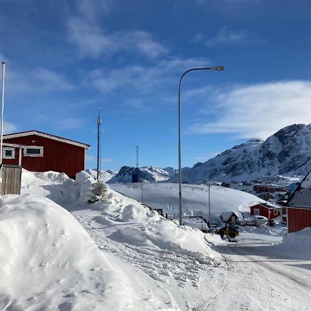 Isi4U Apartments, Snowmobile And Dogsled Sisimiut Exteriér fotografie